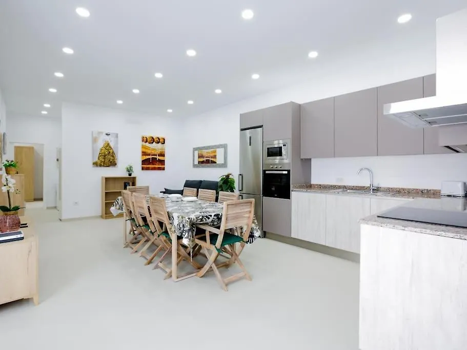 177 Villas Canarias contacts